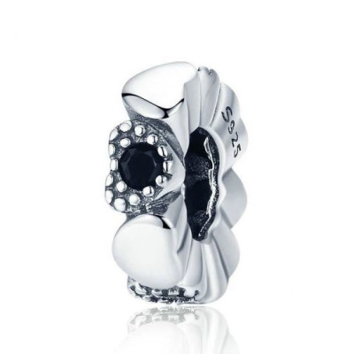 Charms Czarna Kwiatowa Harmonia – Srebro 925 Elegancja